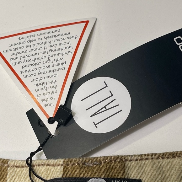 NWT - BOOHOO TALL CHECKERBOARD PRINTED BOYFRIEND JEANS SIZE 6/M - Picture 13 of 15